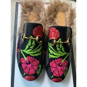 Gucci Princetown floral brocade slippers